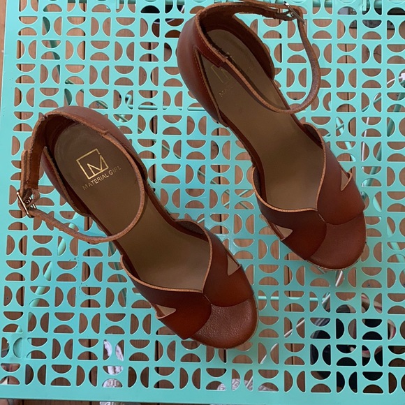 Tan Colored Wedges - Picture 1 of 4